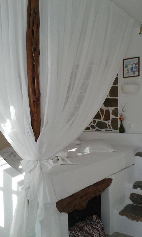 Evi's Studios in Amorgos