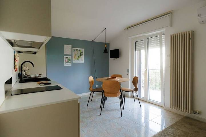 Ferienwohnung für 4 Personen, mit Pool und Balkon sowie Garten