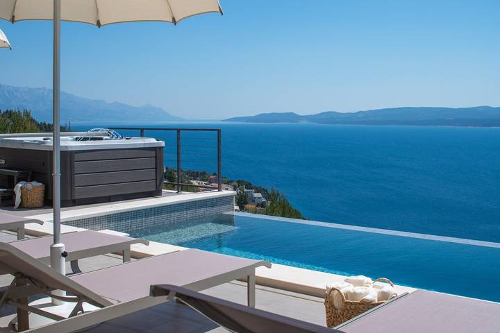 Villa für 8 Personen, mit Pool und Garten sowie Meerblick - 1