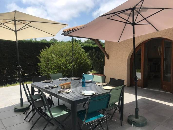 Location de vacances pour 10 personnes, avec piscine et jardin à Gaillan-en-Médoc - 3