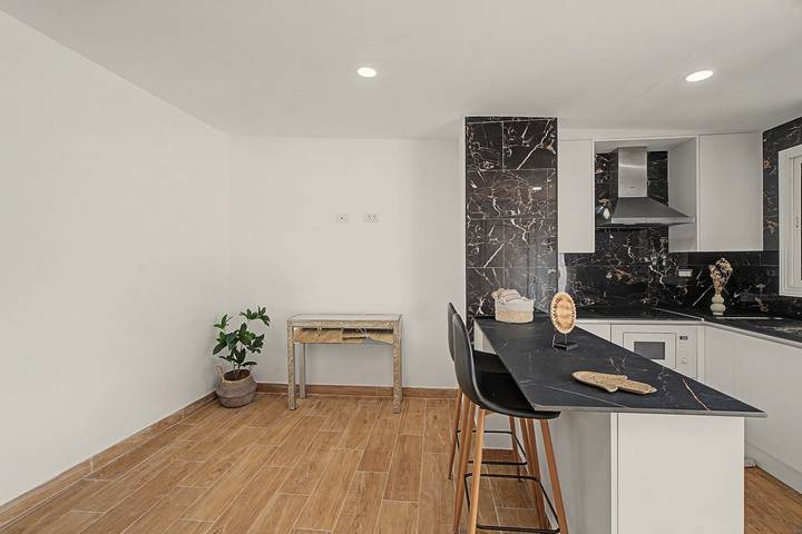 Apartamento entero, Apartamento vacacional 'Tmg Terrazas Del Sol 1' con terraza privada, Wi-Fi y aire acondicionado in Fonsalia, Guía de Isora