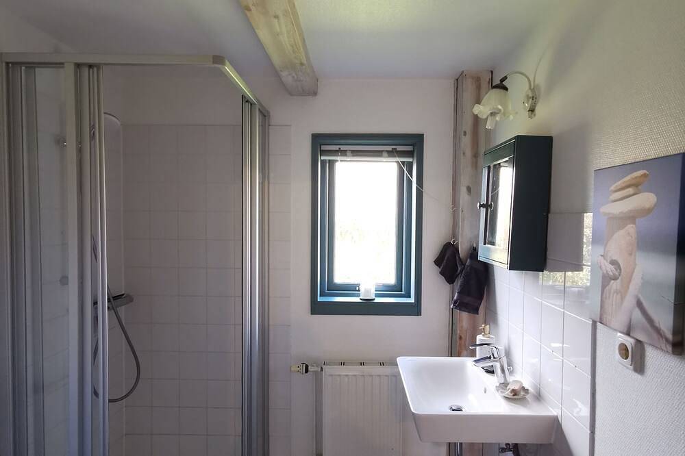 Ganze Wohnung, Schöne, großzügige & helle Ferienwohnung am Meer - Lichthof in Angeln! in Geltinger Birk, Nieby