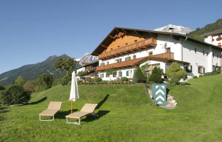 Maison d’hôte pour 2 personnes, avec Balcon et Terrasse ainsi que Jardin et Vue à Telfes im Stubai