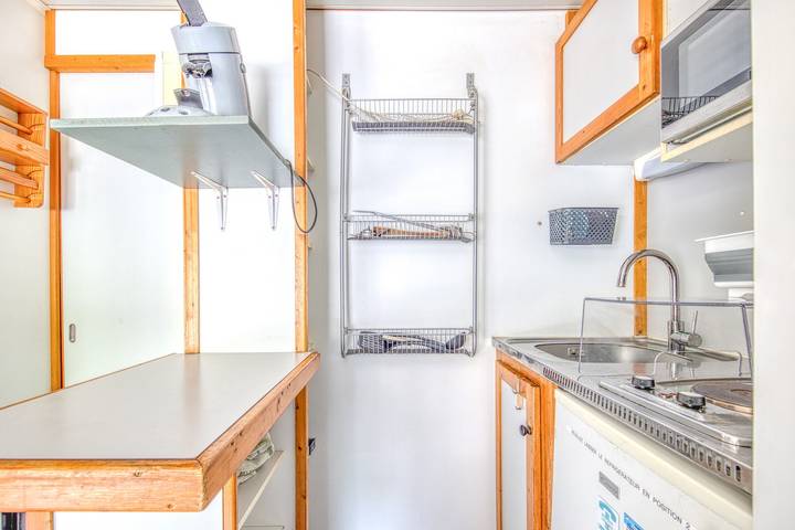 Appartement entier, Chalet A Village Vacances avec piscine partagée, terrasse privée et Wi-Fi in La Teste-de-Buch, Région d'Arcachon