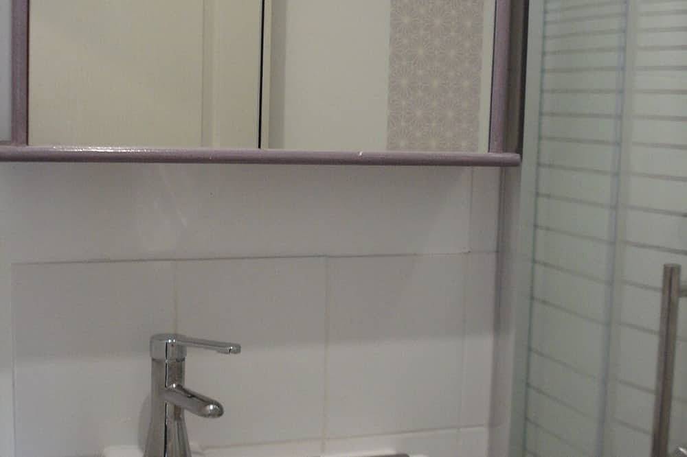 Ganze Wohnung, Studio tt Komfort Parkplatz in der Nähe von Zentrum in Caen, Caen und Umgebung