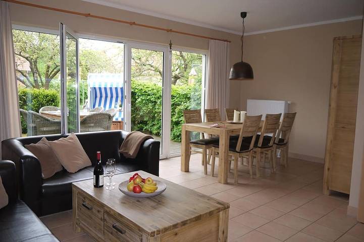 Ferienhaus für 5 Personen, mit Sauna und Garten sowie Terrasse in Kühlungsborn