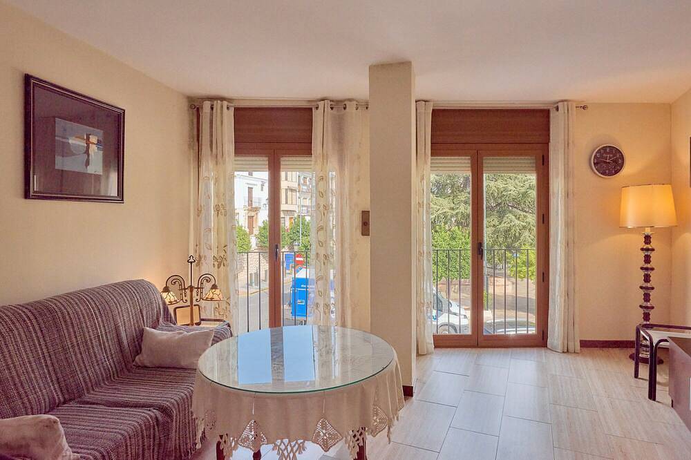 Apartamento entero, Apartamento 'Luque Un Pueblo Con Encanto' con Balcón, Wi-Fi y Aire Acondicionado in Luque, Sierras Subbéticas