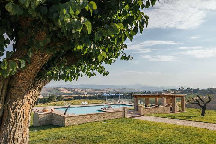 Villa für 7 Personen, mit Terrasse und Garten - 1