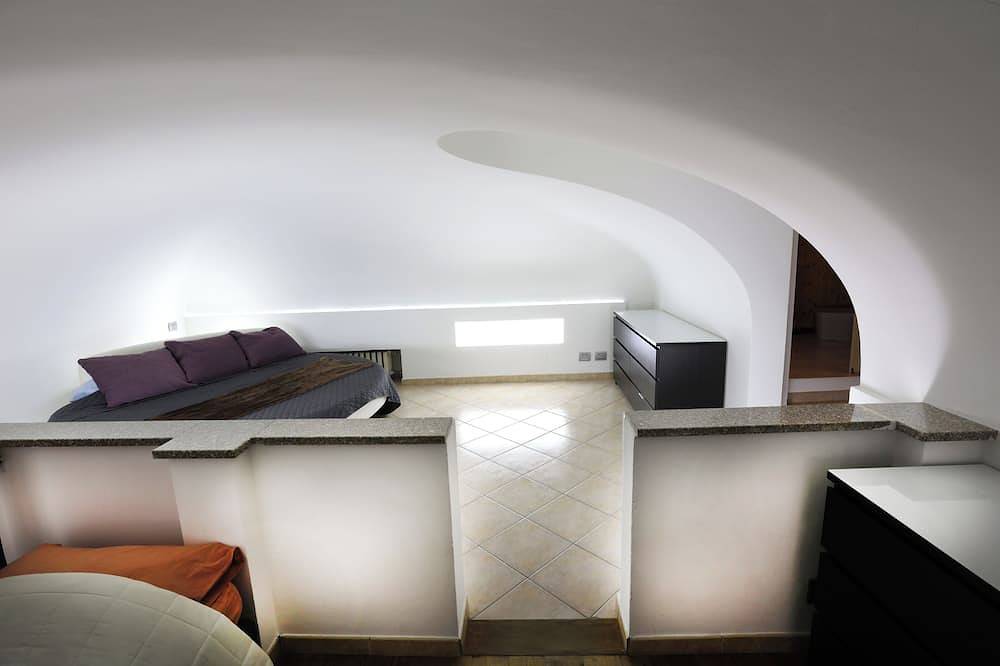 Hel lejlighed, Loft Piazza Cavour Vercelli- Private Entrance Central to Milan Turin in Centro (Vercelli), Vercelli