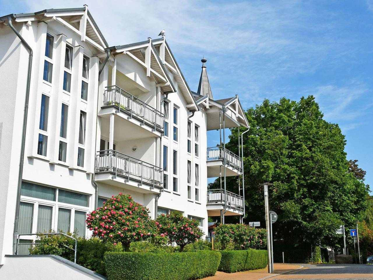 Ganze Ferienwohnung, Appartementhaus mit Balkon und Wellnesslanlage () - 03 schöne 3-Raum-Ferienwohnung mit Balkon in Göhren, Rügen