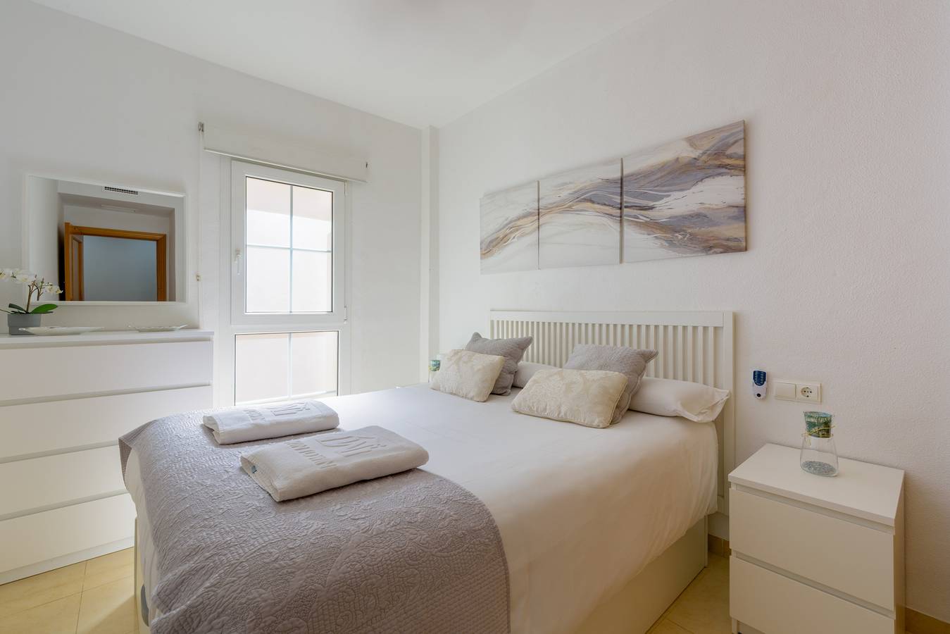 Ganze Wohnung, Ferienwohnung für 4 Personen mit Terrasse in Playa de Benajarafe, Vélez-Málaga