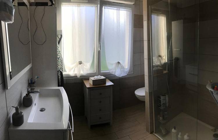 Location de vacances pour 7 personnes, avec jardin ainsi que balcon et vue à Haybes - 3