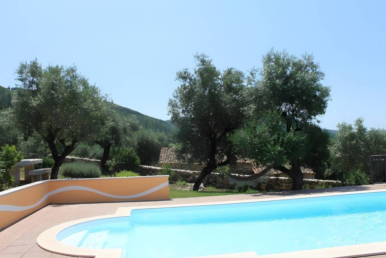 Casa da Eira : Maison de vacances avec vue sur la montagne, Wi-Fi et climatisation in Redinha, Leiria District