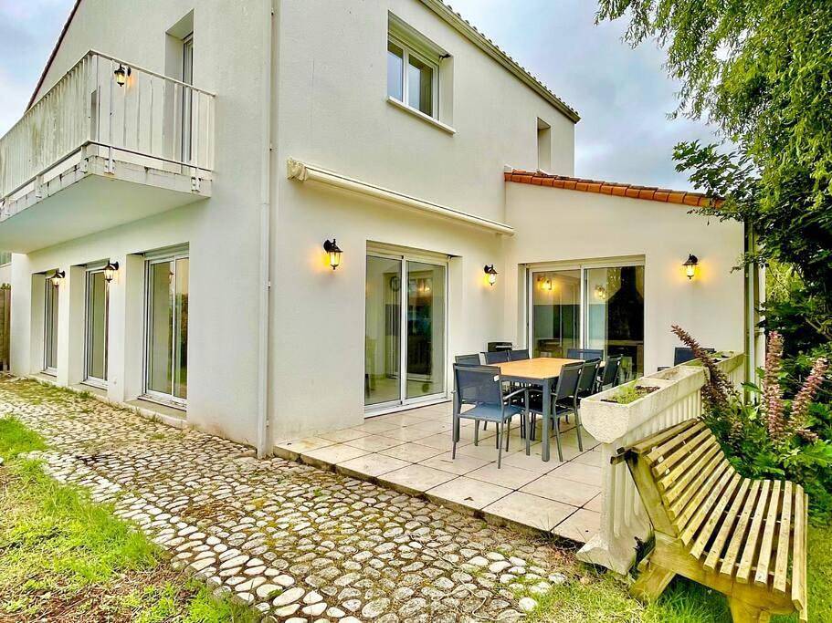 Villa in Saint-Augustin, Côte de Beauté