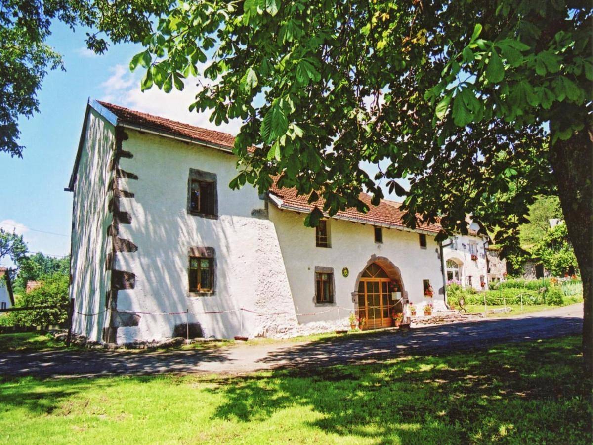 Four-Bedroom Holiday Home in Esmoulières, Parc naturel régional des Ballons des Vosges