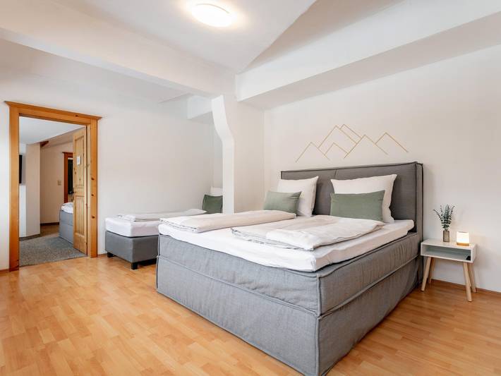Geheel appartement, Ruim appartement in centrum met tuin en sauna in Kirchberg in Tirol, Kaisergebirge