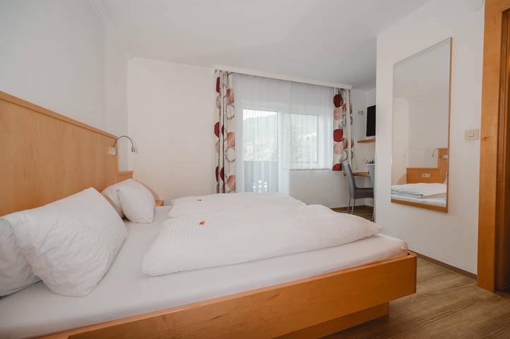 Gîte pour 2 personnes, avec Balcon ainsi que Jardin et Piscine à Wagrain - 4