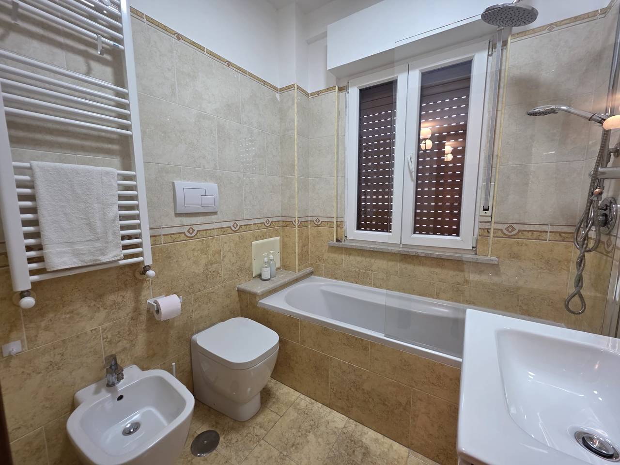 Cruise Stop Guest House - Room 2 in Civitavecchia, Rom Provinz