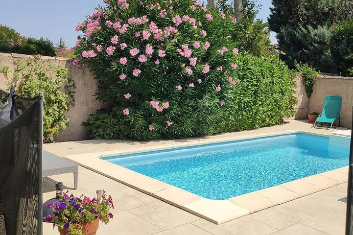 Villa for 4 people, with terrace and garden - 1