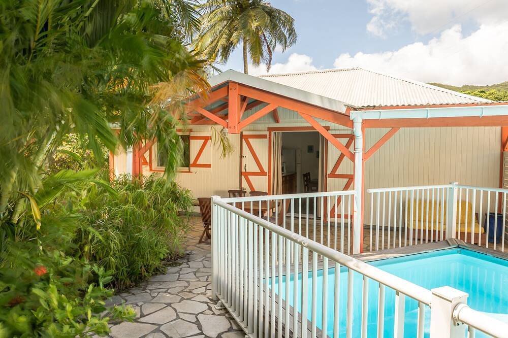 Gîte Ixora 4/6 pers in the residence Les Jardins de Pointe Noire, swimming pool in Pointe-Noire, Guadeloupe (Caribbean)