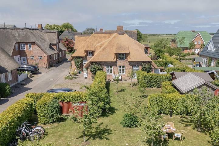 Cottage für 4 Personen, mit Terrasse und Garten in Süderende