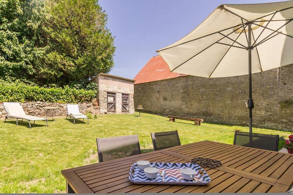 Maison familiale cosy avec jardin clos en Baie du Mont St-Michel in Servon, Région d'Avranches