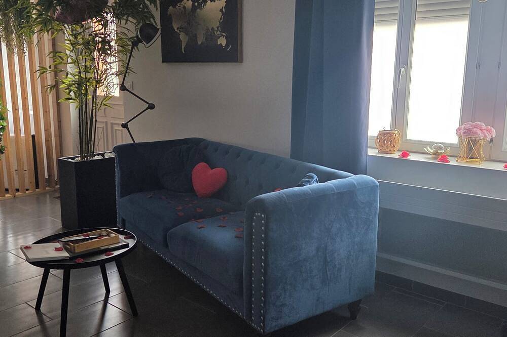 Ganze Wohnung, L'escale du Desir Love Room spa Privatif in Calais, Calais und Umgebung