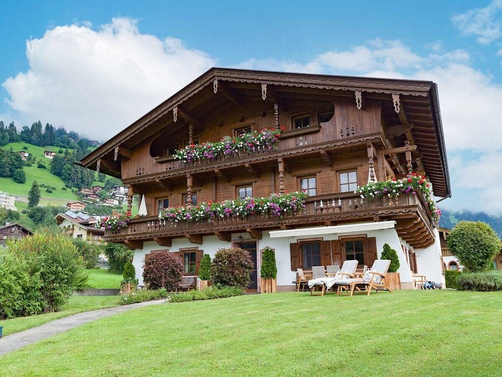 Ferienwohnung Alpenrose im Huaterhof in Tuxer Alpen, Zellberg