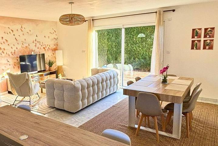 Maison de vacances pour 6 personnes, avec jardin et jacuzzi