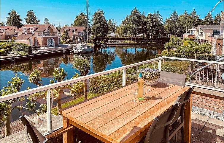 Ferienhaus für 6 Personen, mit Terrasse und Whirlpool in Workum - 3