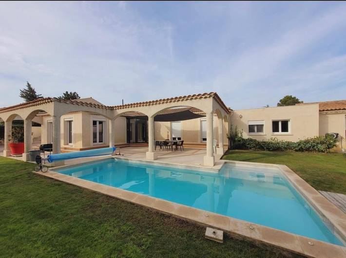 Chalet para 8 personas, con jacuzzi además de terraza y piscina - 1