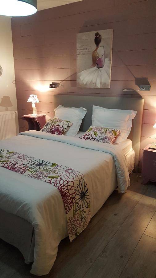 Location de vacances pour 3 personnes, avec vue et jardin, adapté aux familles dans Noues de Sienne - 4