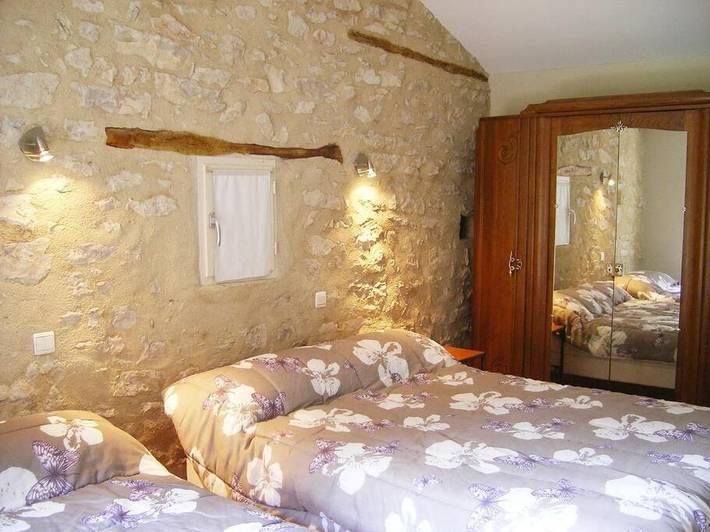 Location de vacances pour 4 personnes, avec terrasse et piscine ainsi que jardin et vue à Arcambal - 4