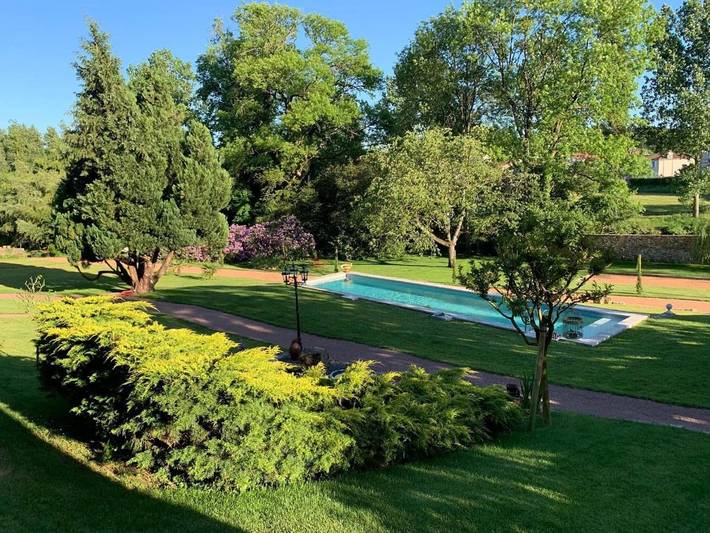 Location de vacances pour 5 personnes, avec jardin ainsi que piscine et vue à Montfaucon-Montigné - 2
