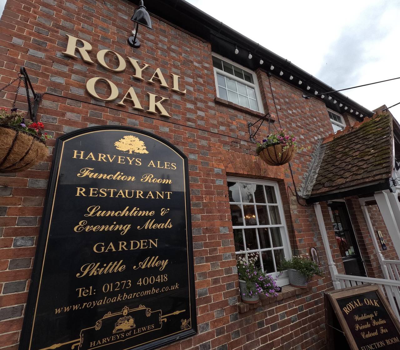 Entire vacation apartment, Royal Oak Retreat - Sleeps 6, Pub & Pet Friendly in Barcombe, East Sussex