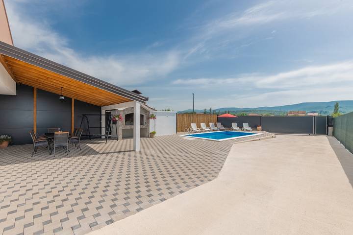 Villa pour 10 personnes, avec jardin et piscine à Imotski - 4