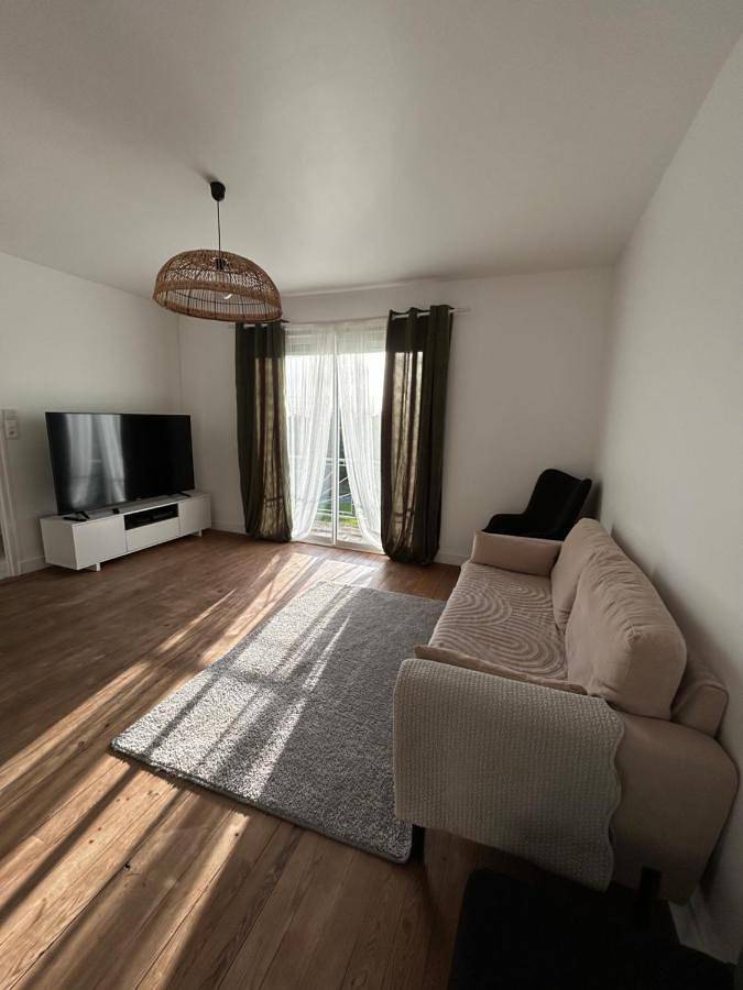 Location de vacances pour 6 personnes, avec vue et balcon ainsi que piscine et jardin à Tonneins - 4