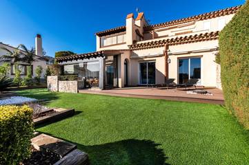 Location de vacances pour 6 personnes, avec piscine et jardin, animaux acceptés dans Bonmont Terres Noves