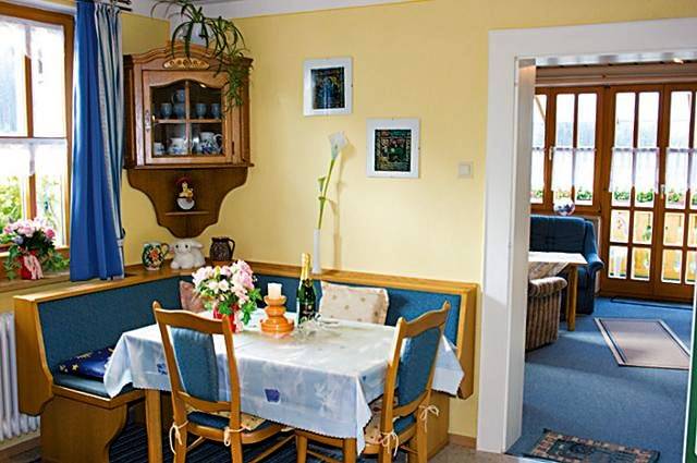 Ganze Wohnung, Landhaus Panorama - Ferienwohnung Typ 3 (ca. 55qm) für 4 Presonen mit Balkon in Bayerisch Eisenstein, Arberland