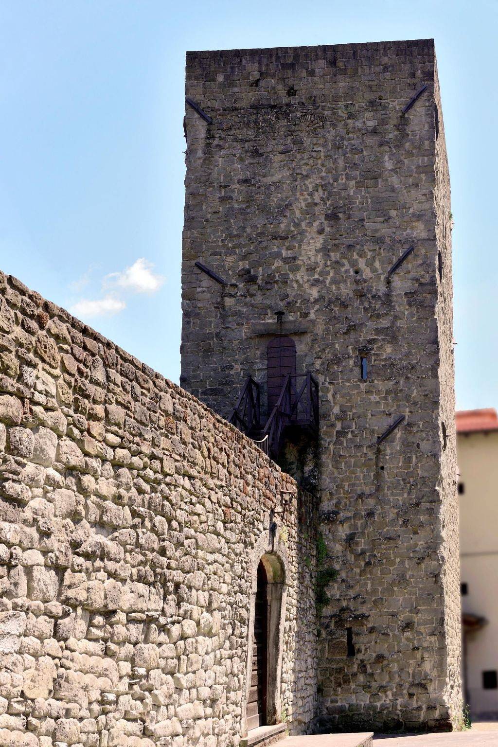 Medieval Tower mit Whirlpool auf der Dachterrass in Stia, Pratovecchio Stia