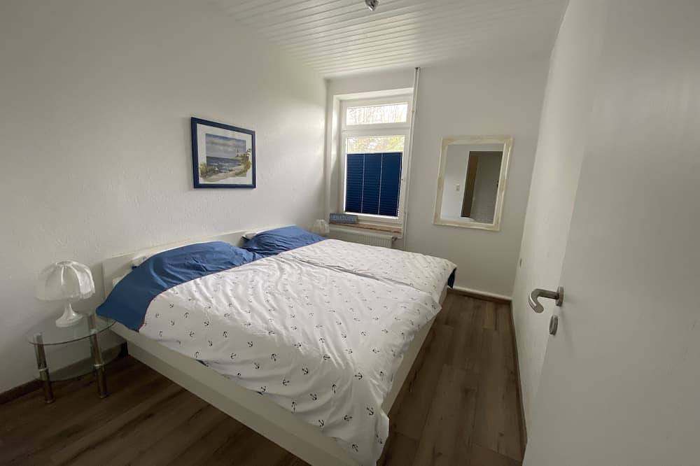 Ganze Wohnung, Ferienwohnung \"Kleine Möwe\" mit großem Garten im Herzen von Pilsum in Pilsum, Krummhörn