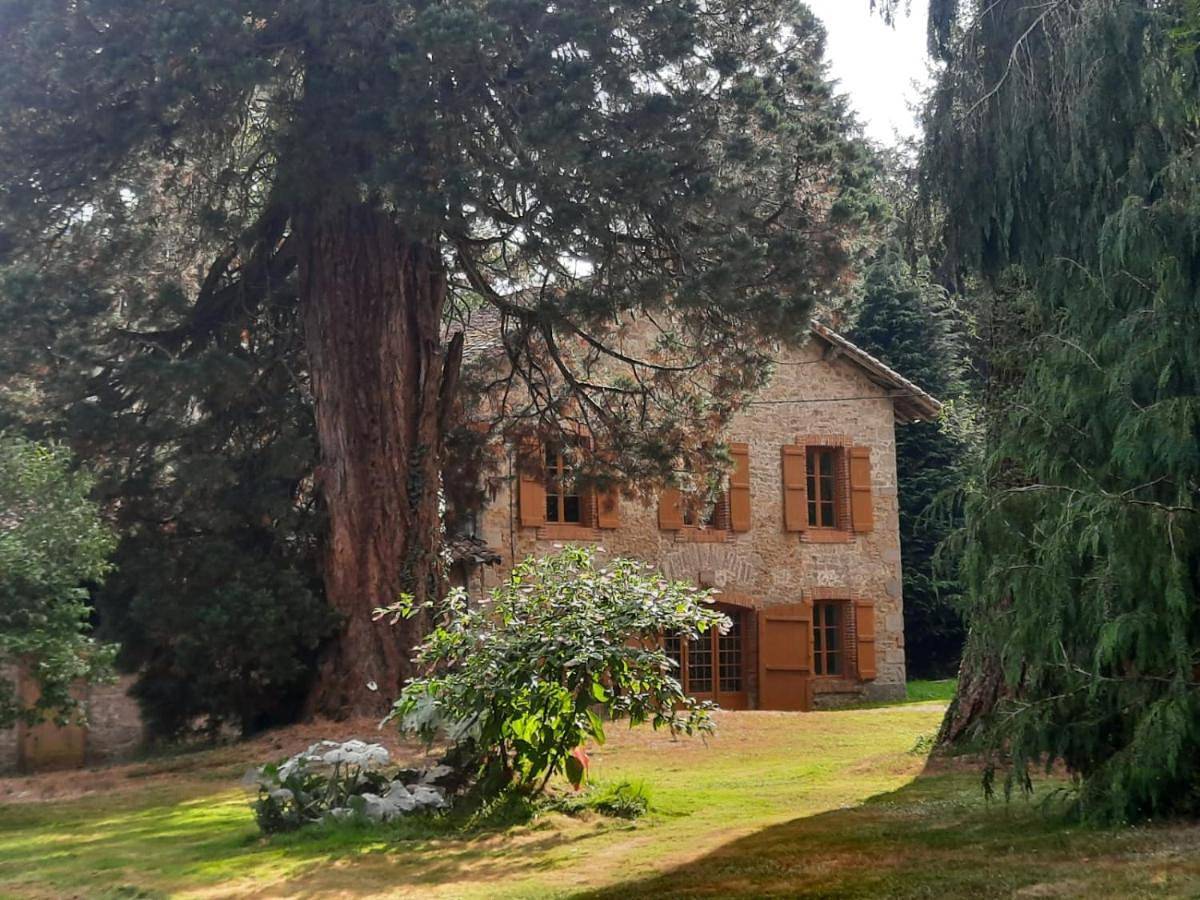 Maison des Séquoias - Parc 1 hectare- in Veyrac, Région de Limoges