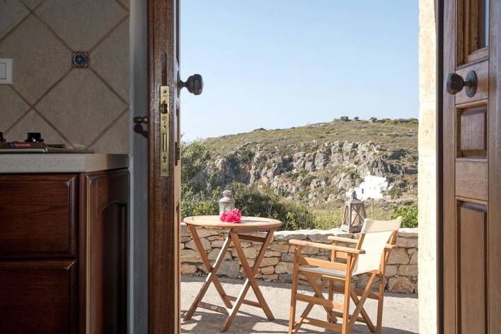 Gîte pour 2 personnes, avec jardin et terrasse dans Cythère - 4