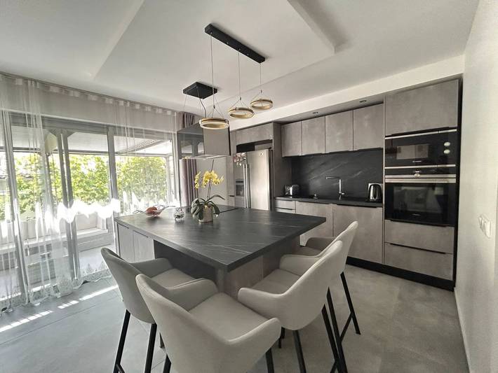 Comfortable house in Blanquefort, garden, 131 m² in Blanquefort, Bordeaux region