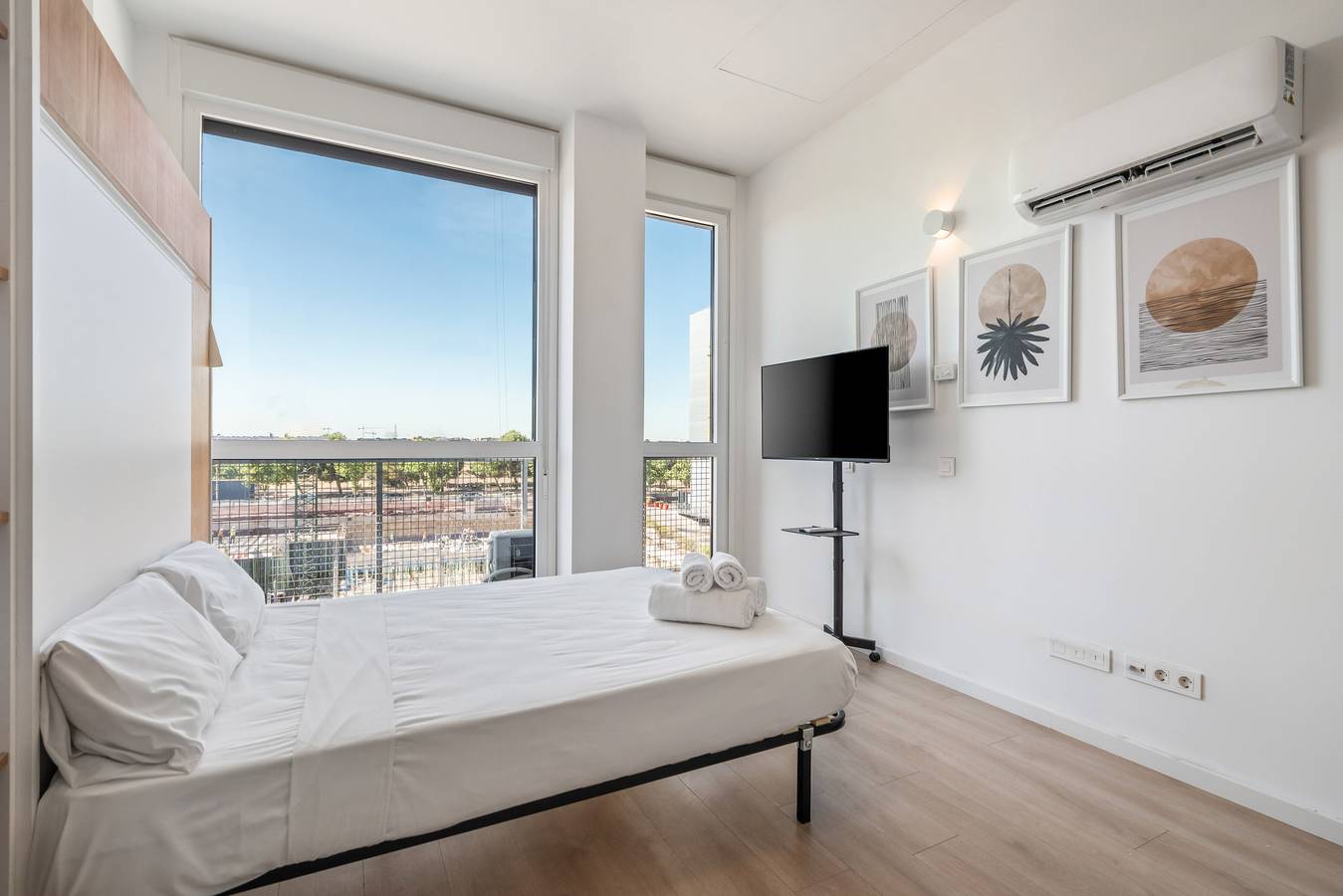 Apartamento entero, Apartamento con piscina y garaje de alquiler temporal in Madrid, Provincia de Madrid