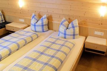 Chambre d’hôte pour 8 personnes, avec jardin à Brand