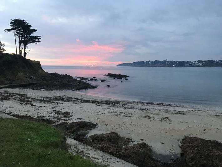 Chambre d’hôte pour 2 personnes, avec Terrasse ainsi que Jardin et Vue à Moëlan-sur-Mer