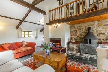 Villa With Pool for 15 People in South West England, Devon, Photo 4