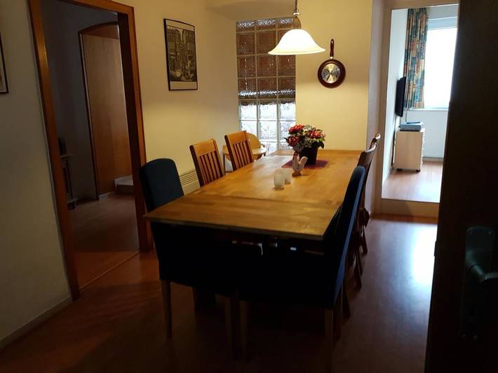 Ferienhaus für 7 Personen, mit Ausblick und Sauna sowie Terrasse, mit Haustier in Zell (Mosel) - 2