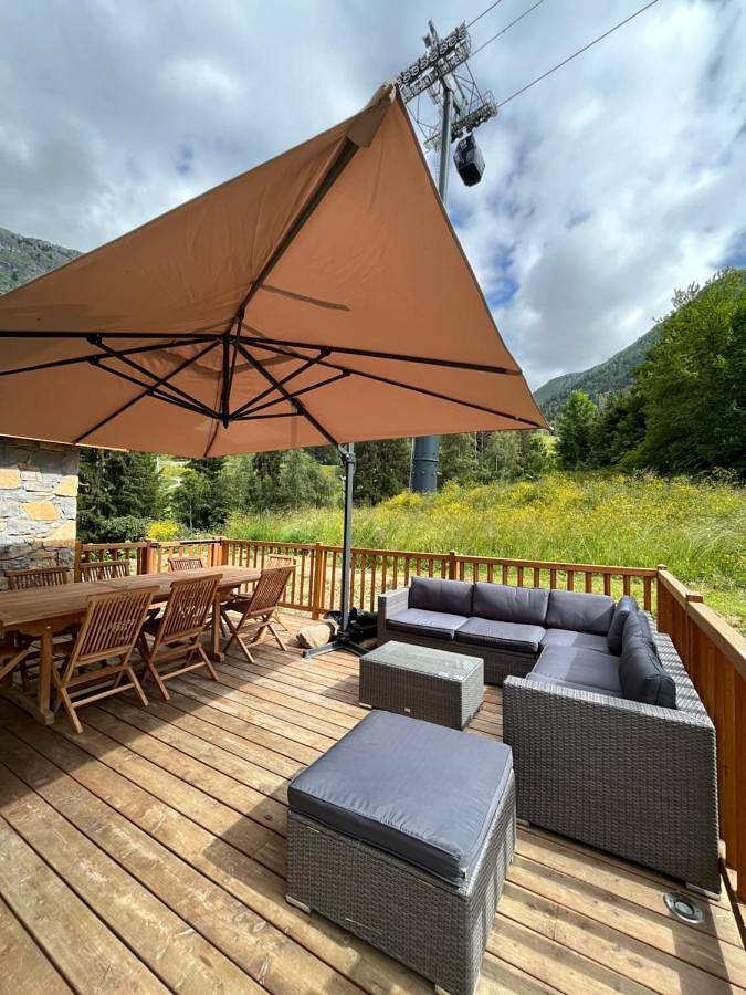 Gîte pour 16 personnes, avec Balcon et Terrasse ainsi que Jardin et Vue à Oz - 3